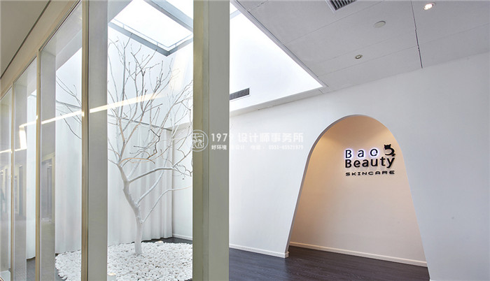 <a href=http://www.lghxeon.cn/meirongdiansheji/ target=_blank class=infotextkey>合肥美容院設計</a>